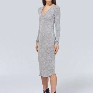 Wilfred Free Lisiere Long Sleeve V Neck Midi Length Knit Sweater Dress Size XS